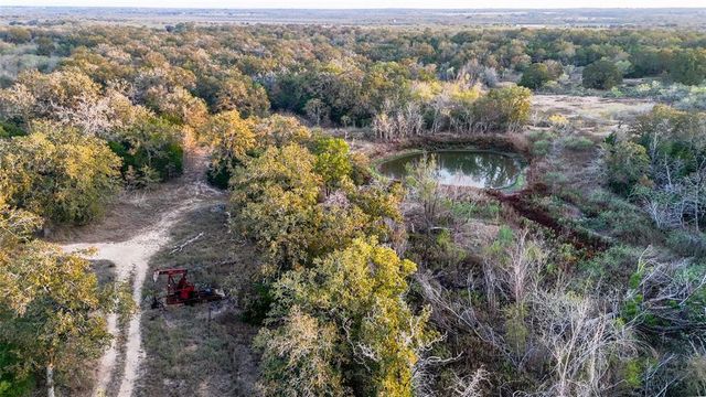 137 Shady Oaks Loop, Cedar Creek, TX 78612
