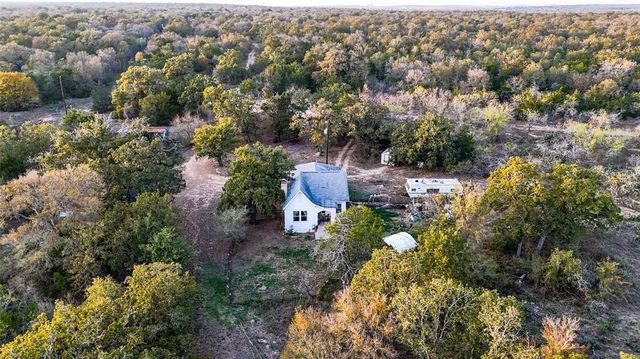 137 Shady Oaks Loop, Cedar Creek, TX 78612