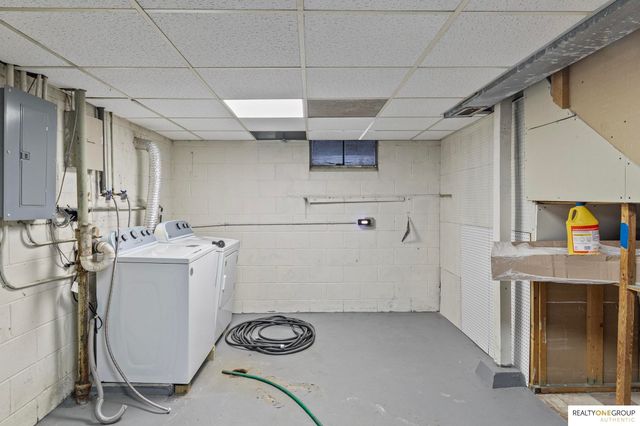 5311 N 49th Avenue, Omaha, NE 68104