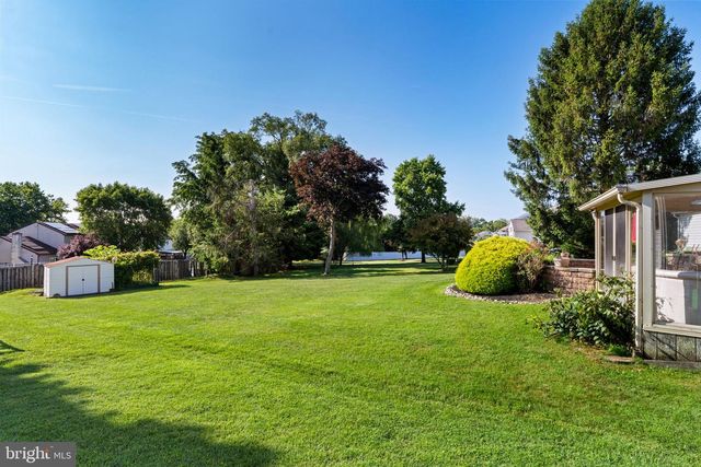 50 STARDUST DR, Southampton, PA 18966