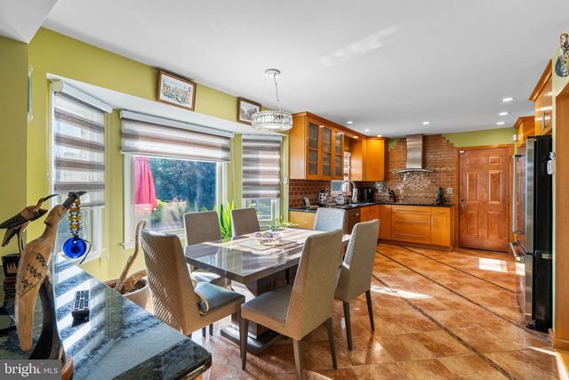 50 STARDUST DR, Southampton, PA 18966