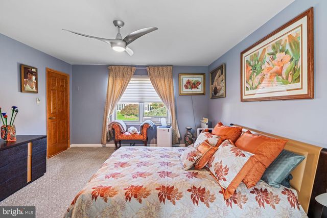 50 STARDUST DR, Southampton, PA 18966