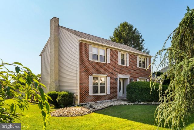 50 STARDUST DR, Southampton, PA 18966