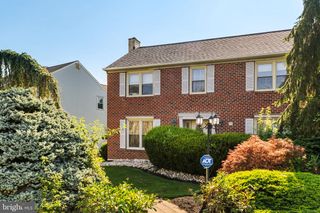 50 STARDUST DR, Southampton, PA 18966
