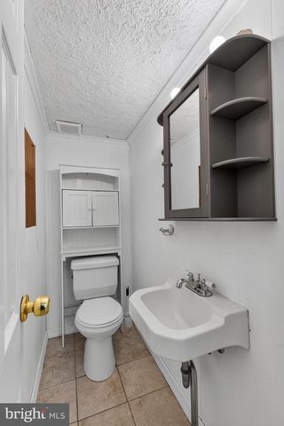 1539 SUMMIT ST, Linwood, PA 19061