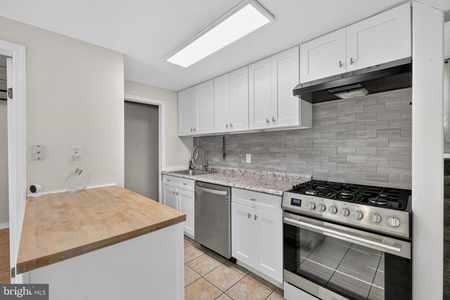 1539 SUMMIT ST, Linwood, PA 19061