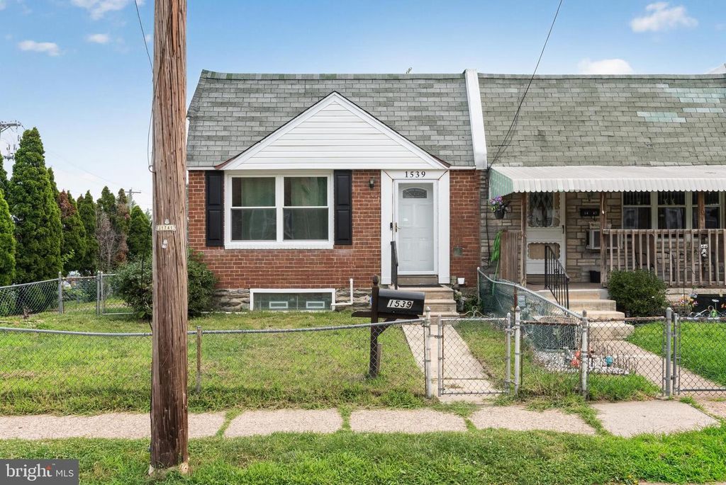 1539 SUMMIT ST, Linwood, PA 19061