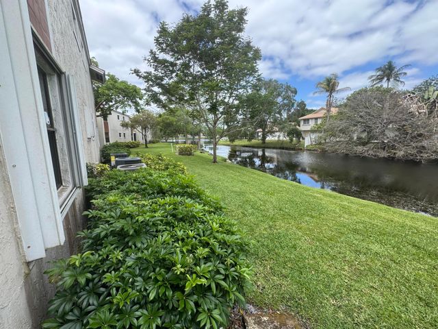 9819 NW 3rd Court 3, Plantation, FL 33324