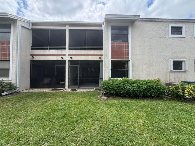 9819 NW 3rd Court 3, Plantation, FL 33324