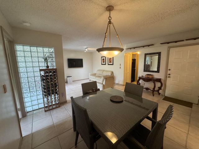 9819 NW 3rd Court 3, Plantation, FL 33324