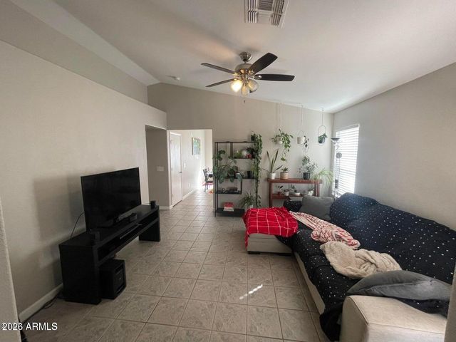 2157 E CREST Lane, Phoenix, AZ 85024