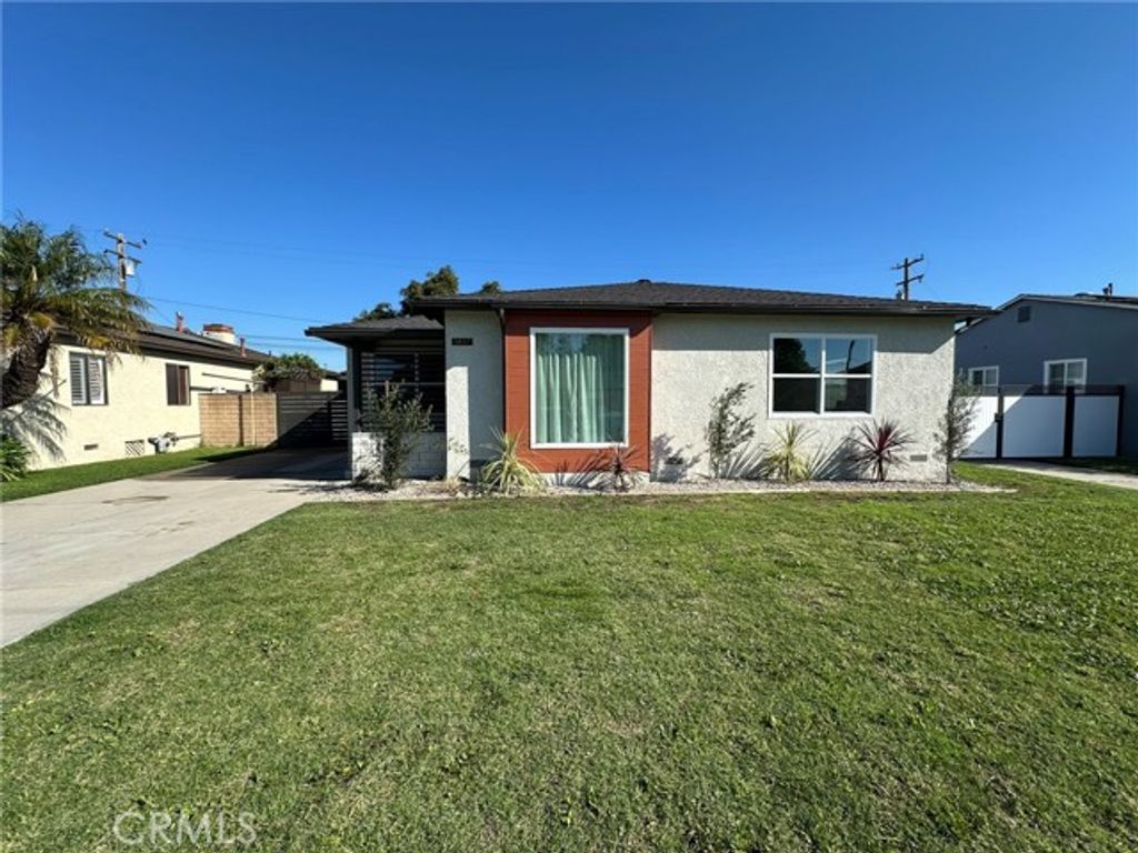 5837 E Gossamer Street, Long Beach, CA 90808