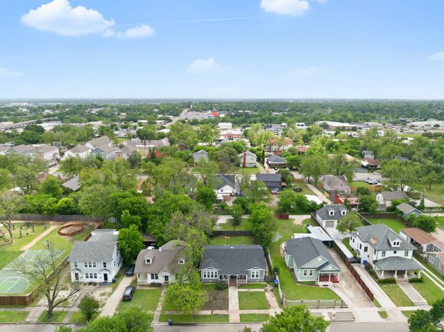 2024 Columbus Avenue, Waco, TX 76701