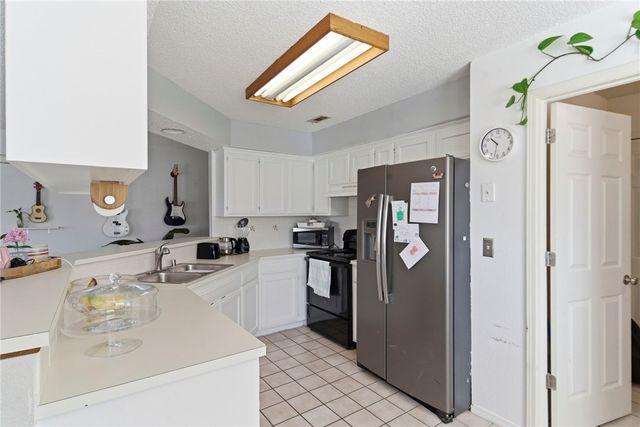 2702 W Margaret Street, Rogers, AR 72756