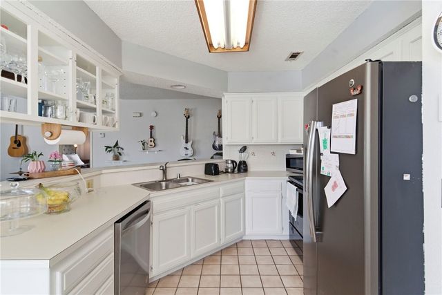 2702 W Margaret Street, Rogers, AR 72756