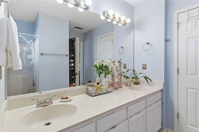 2702 W Margaret Street, Rogers, AR 72756