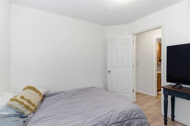 2702 W Margaret Street, Rogers, AR 72756