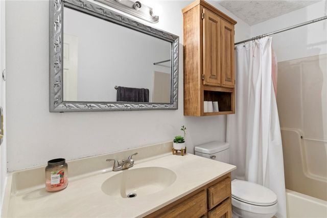 2702 W Margaret Street, Rogers, AR 72756