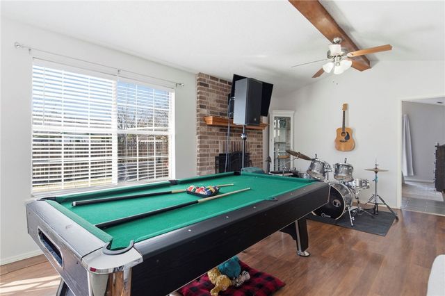 2702 W Margaret Street, Rogers, AR 72756