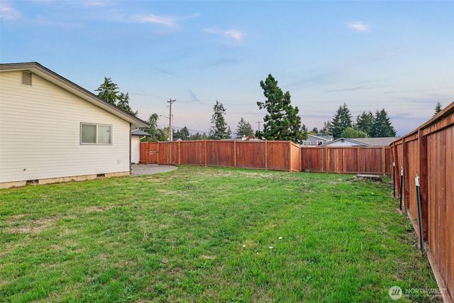 9040 S Sheridan Avenue, Tacoma, WA 98444