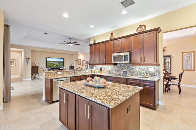 11109 Rockledge View Drive, Palm Beach Gardens, FL 33412