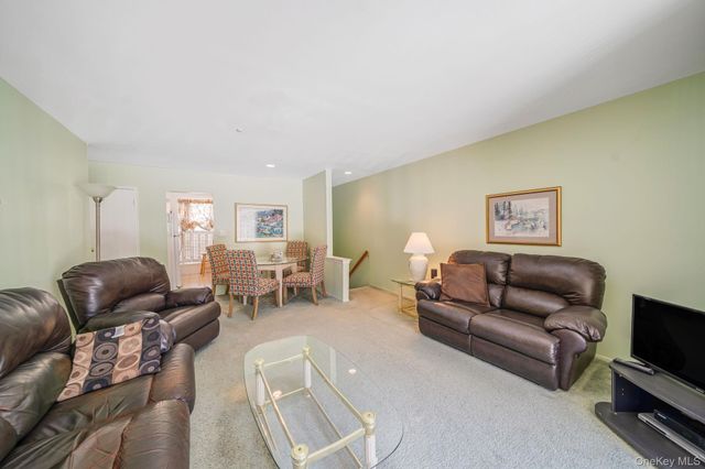 8 Juniper Court 8, Selden, NY 11784