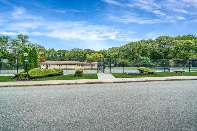 8 Juniper Court 8, Selden, NY 11784