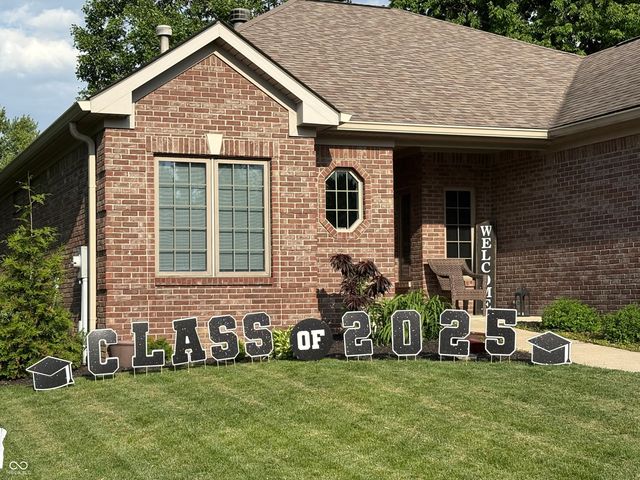 5245 Rosebrock Lane, Indianapolis, IN 46217