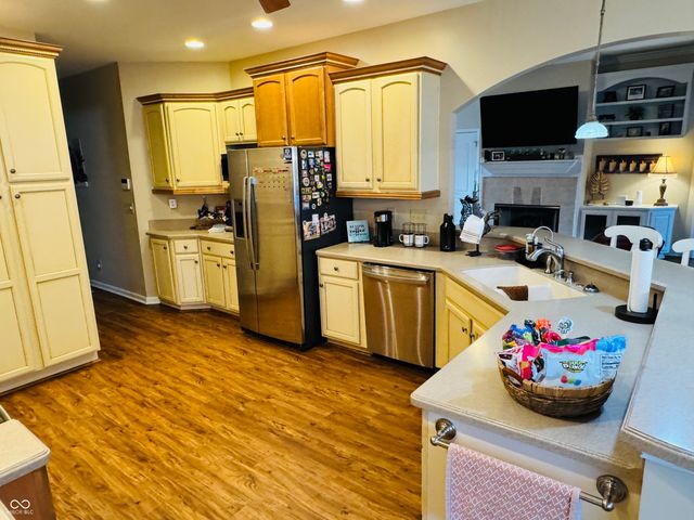 5245 Rosebrock Lane, Indianapolis, IN 46217