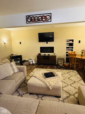 5245 Rosebrock Lane, Indianapolis, IN 46217