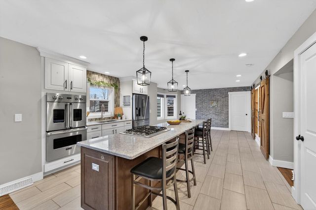 W5665 Lakeshore DRIVE, Elkhorn, WI 53121