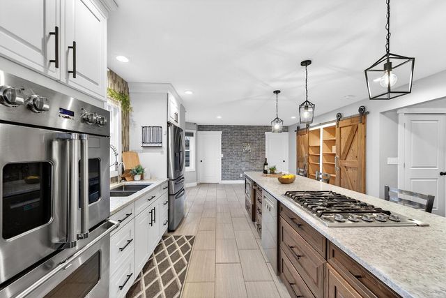 W5665 Lakeshore DRIVE, Elkhorn, WI 53121