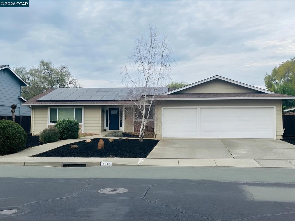 2082 Stratton Rd, Walnut Creek, CA 94598
