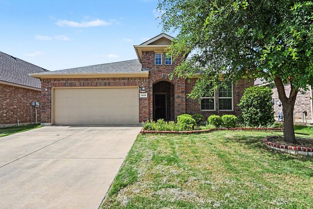 1816 Placitas Trail, Fort Worth, TX 76131