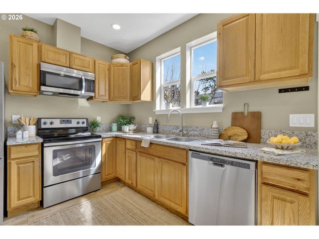 3558 Se 130TH Ave, Portland, OR 97236