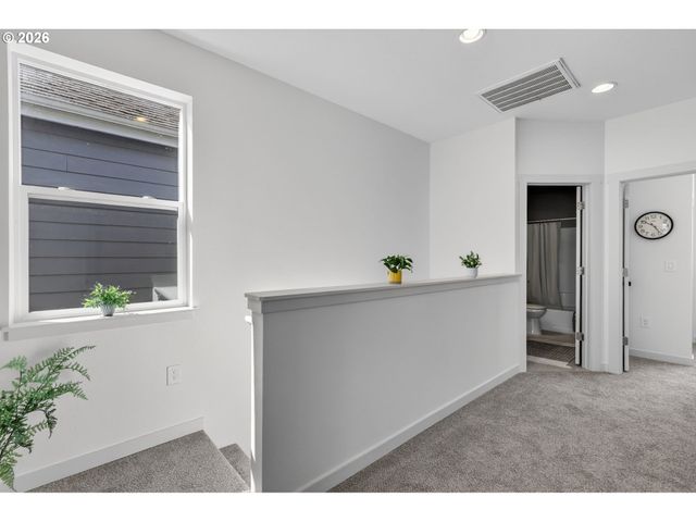 3558 Se 130TH Ave, Portland, OR 97236