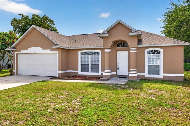 903 SE 5th AVE, Cape Coral, FL 33990