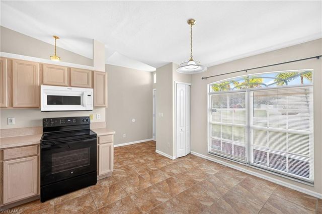 903 SE 5th AVE, Cape Coral, FL 33990