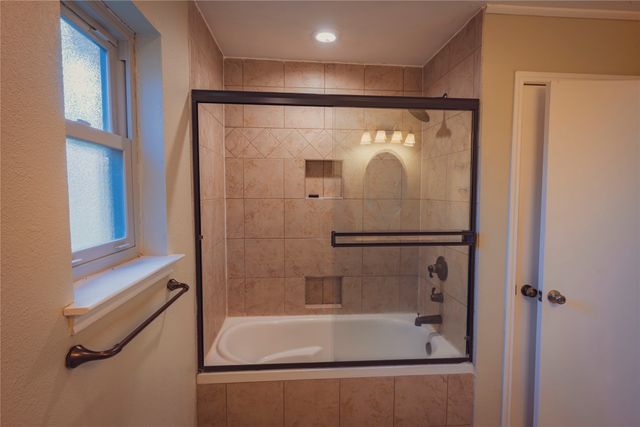 593 King Circle, Lewisville, TX 75067