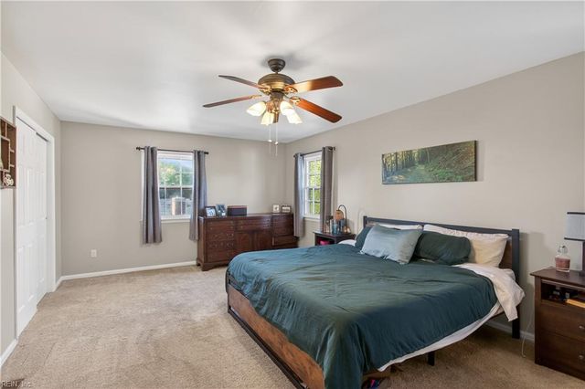 77 Dillwyn DR, Newport News, VA 23602