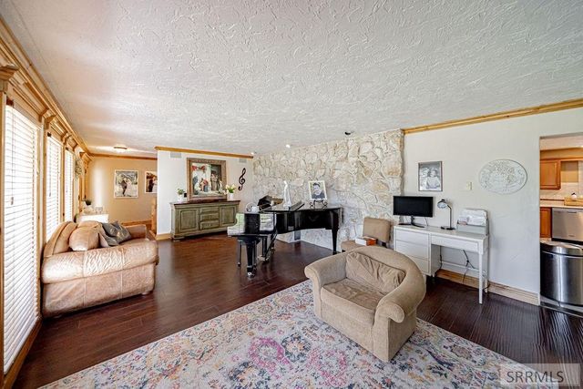 1365 Meadowview Ave, Rexburg, ID 83440