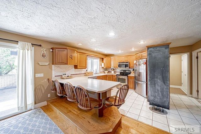 1365 Meadowview Ave, Rexburg, ID 83440