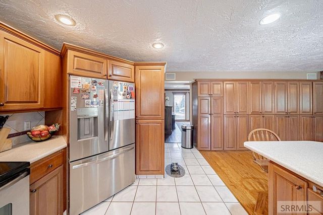 1365 Meadowview Ave, Rexburg, ID 83440
