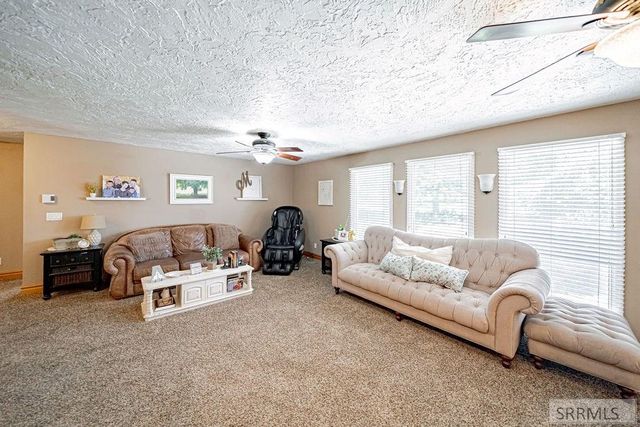 1365 Meadowview Ave, Rexburg, ID 83440