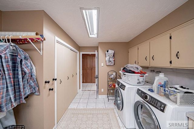 1365 Meadowview Ave, Rexburg, ID 83440