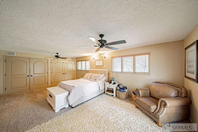 1365 Meadowview Ave, Rexburg, ID 83440