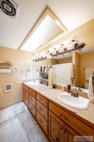 1365 Meadowview Ave, Rexburg, ID 83440