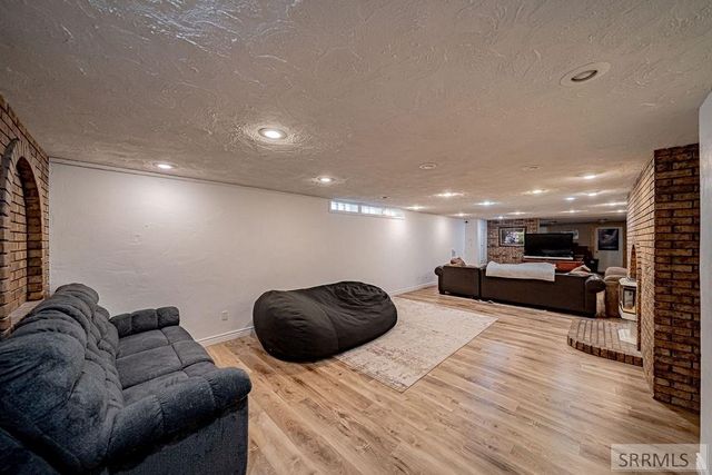 1365 Meadowview Ave, Rexburg, ID 83440