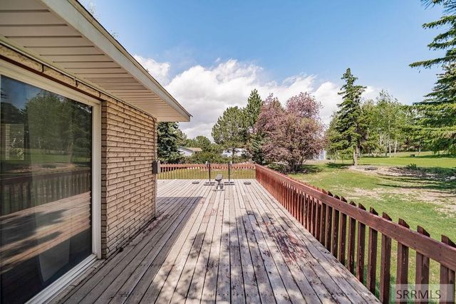 1365 Meadowview Ave, Rexburg, ID 83440
