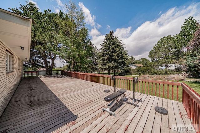 1365 Meadowview Ave, Rexburg, ID 83440